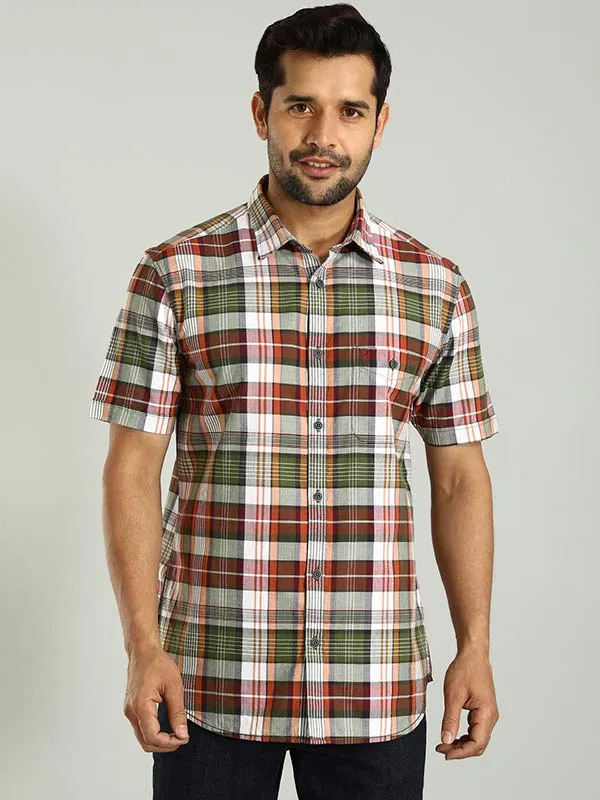 Men Checked Half Sleeve Cotton Shirt